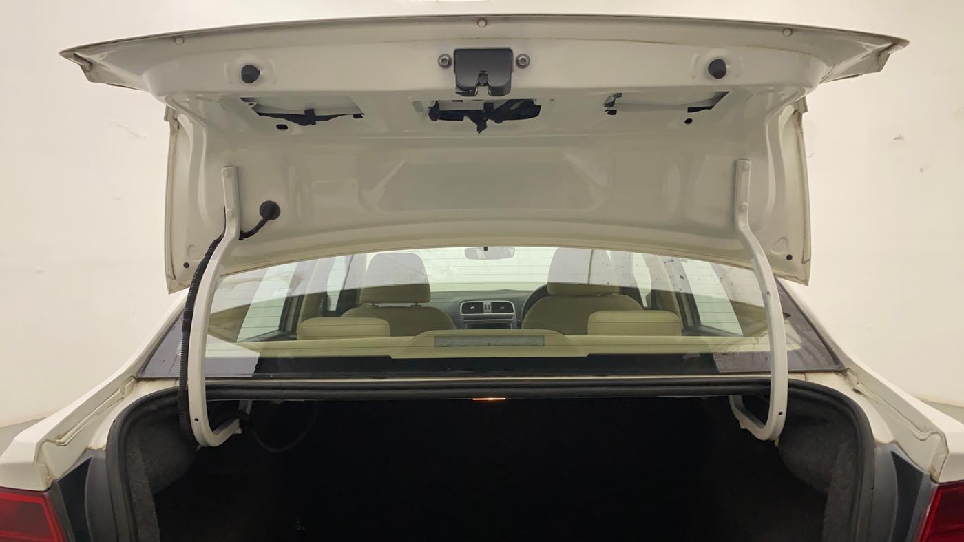 2019 Volkswagen Ameo HIGHLINE PLUS 1.5L AT 16 ALLOY, Diesel, Automatic, 63,113 km, Boot Door Open