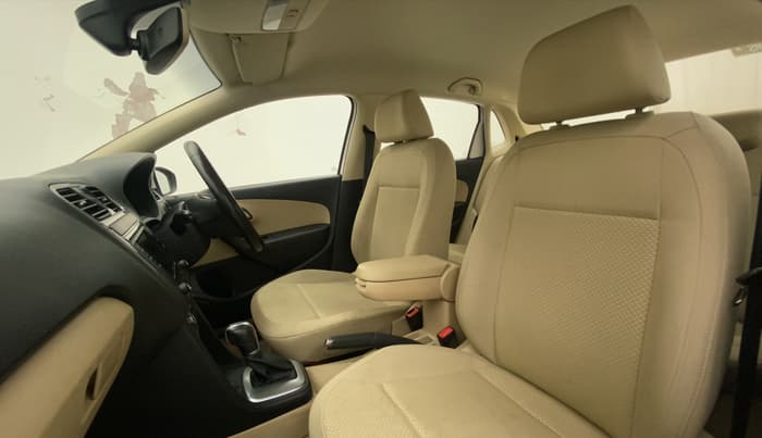 2019 Volkswagen Ameo HIGHLINE PLUS 1.5L AT 16 ALLOY, Diesel, Automatic, 63,113 km, Right Side Front Door Cabin