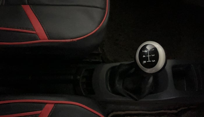 2017 Maruti Wagon R 1.0 LXI, CNG, Manual, 99,236 km, Gear Lever