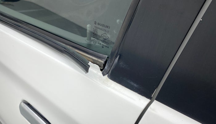 2018 Maruti Alto K10 VXI, Petrol, Manual, 96,295 km, Front passenger door - Weather strip has minor damage
