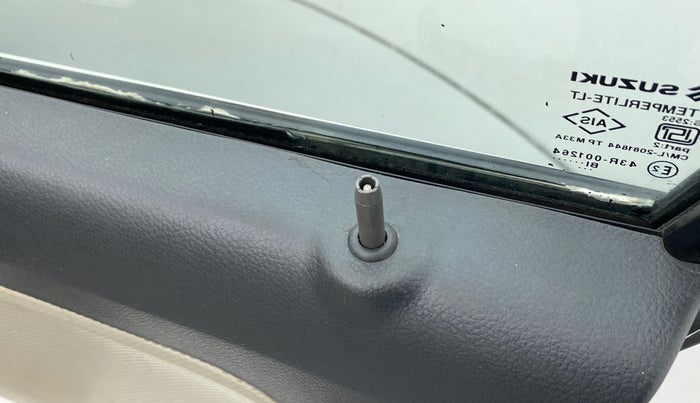 2018 Maruti Alto K10 VXI, Petrol, Manual, 96,295 km, Lock system - Door lock knob has minor damage