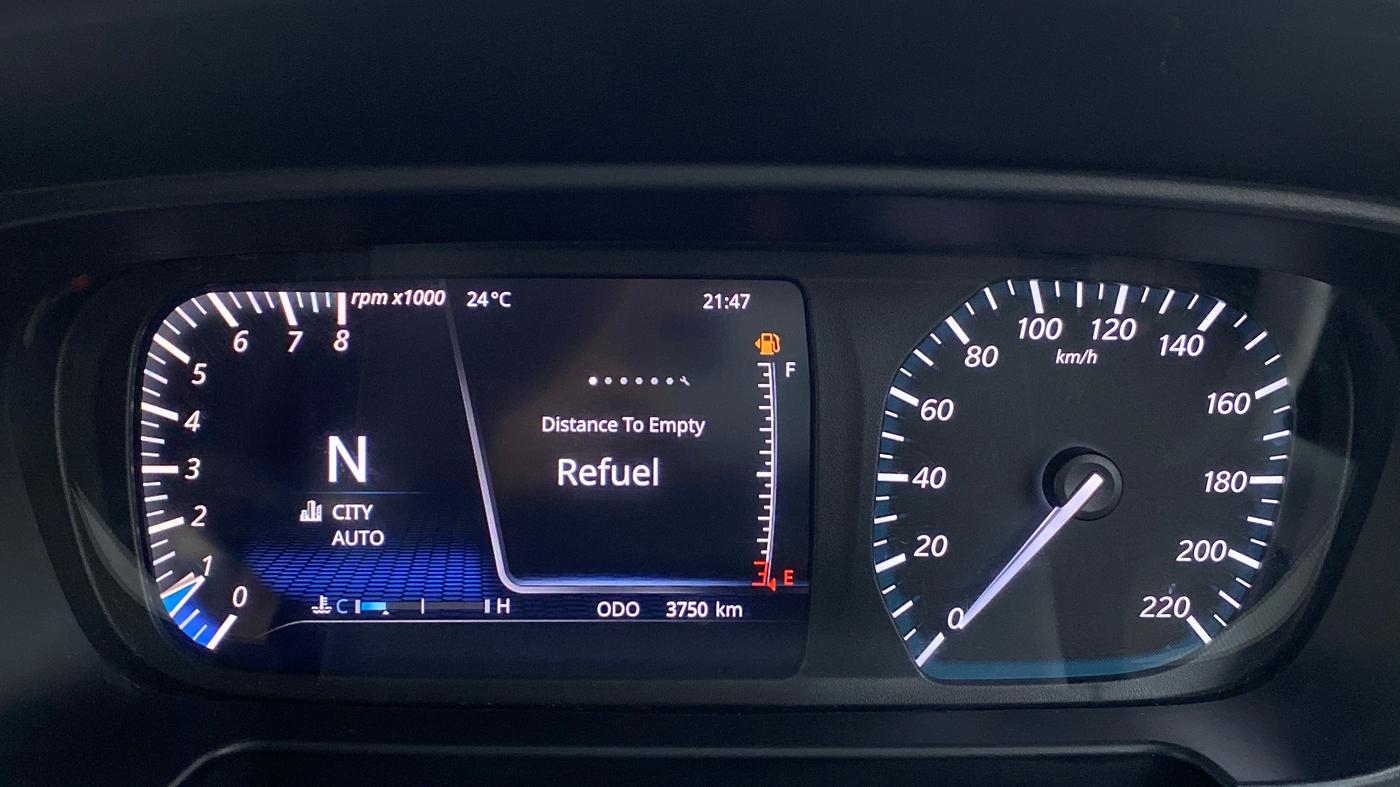 2022 Tata PUNCH CREATIVE AMT 1.2 RTN DUAL TONE, Petrol, Automatic, 3,750 km, Odometer Image