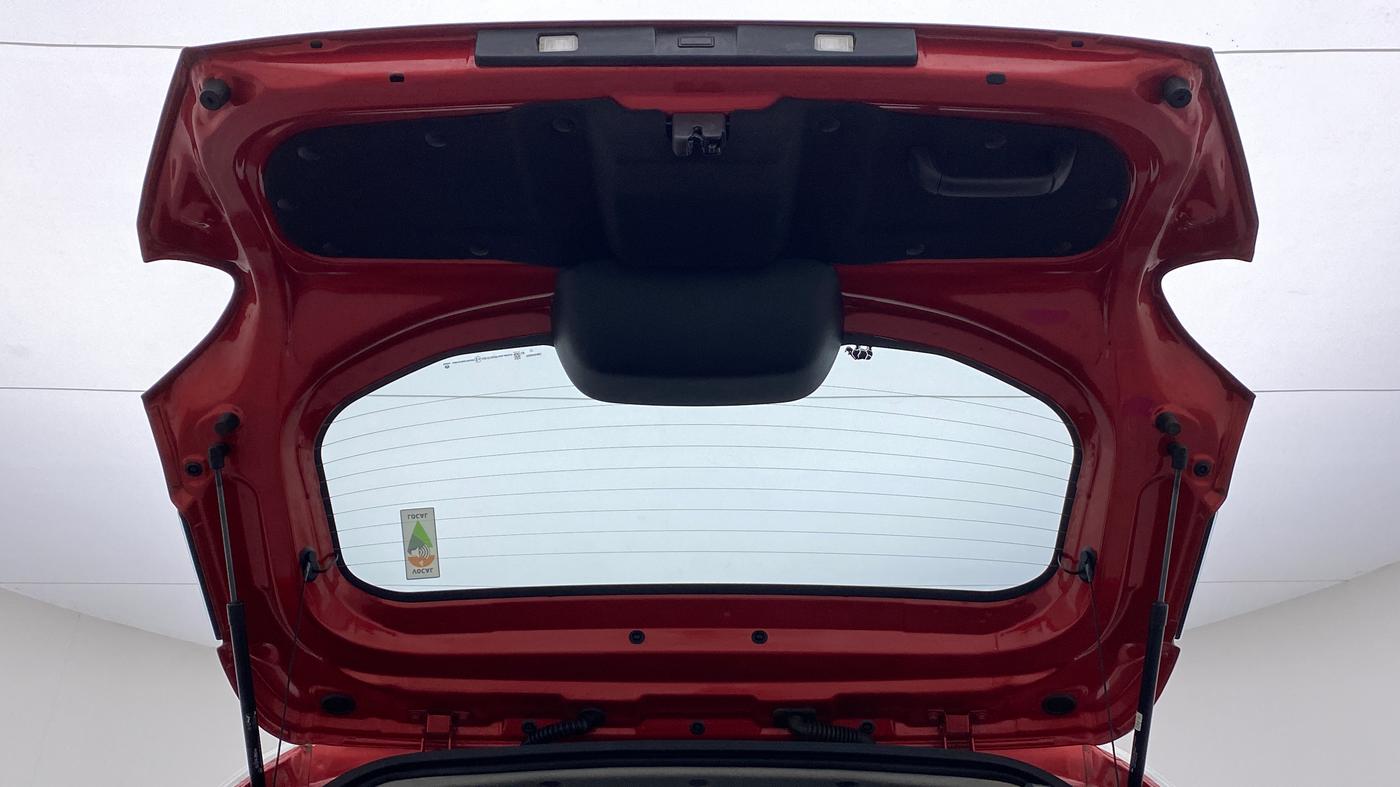 2022 Tata PUNCH CREATIVE AMT 1.2 RTN DUAL TONE, Petrol, Automatic, 3,750 km, Boot Door Open