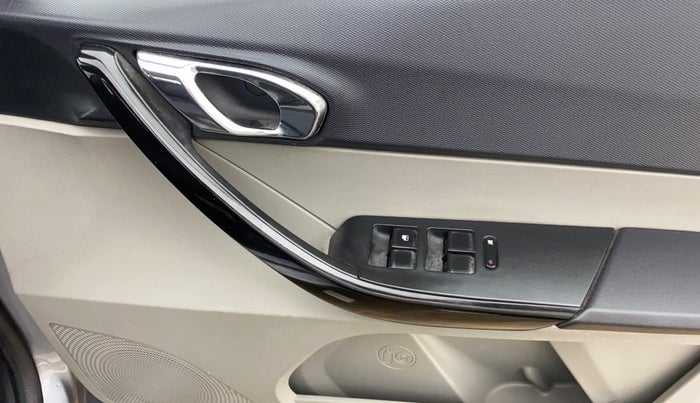 2019 Tata Tiago XZ PETROL, Petrol, Manual, 68,233 km, Driver Side Door Panels Control