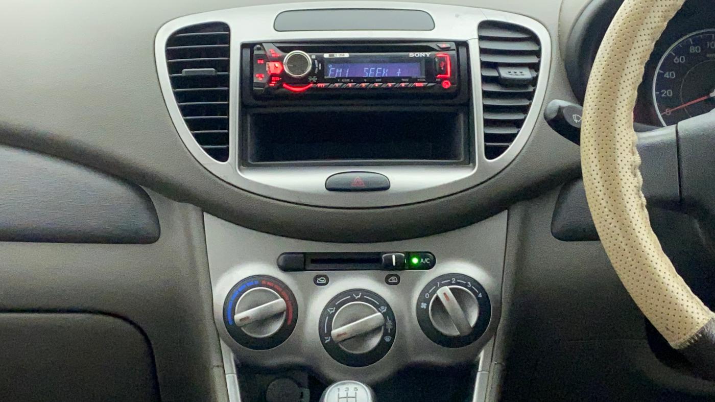 2014 Hyundai i10 MAGNA 1.1, Petrol, Manual, 49,947 km, Air Conditioner