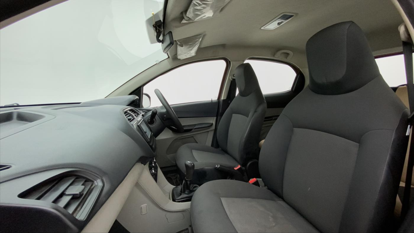 2018 Tata Tiago XM DIESEL, Diesel, Manual, 60,917 km, Right Side Front Door Cabin