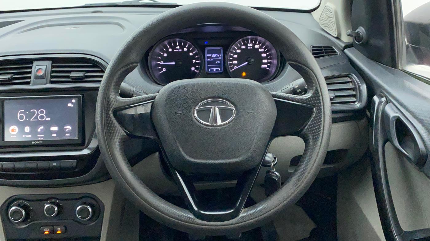 2018 Tata Tiago XM DIESEL, Diesel, Manual, 60,917 km, Steering Wheel Close Up