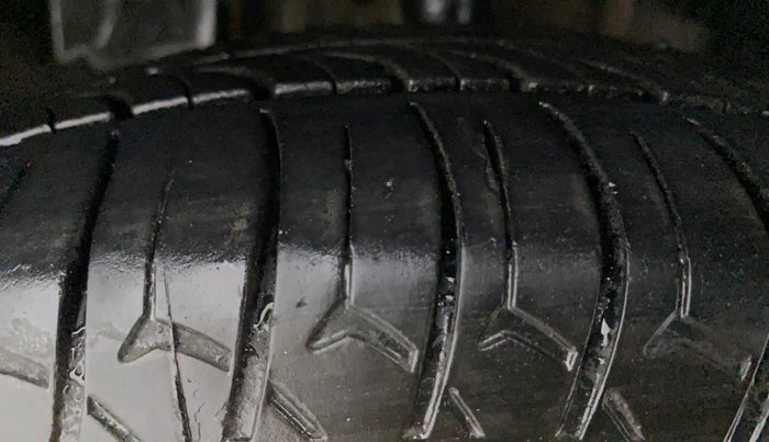 2018 Tata Tiago XM DIESEL, Diesel, Manual, 60,917 km, Left Front Tyre Tread