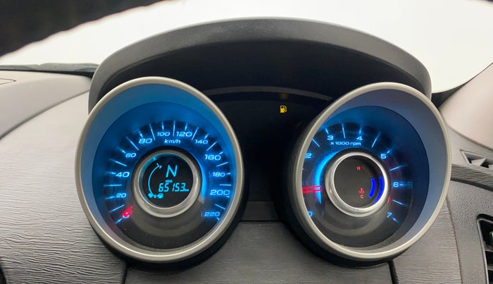 2017 Mahindra XUV500 W10, Diesel, Manual, 65,122 km, Odometer Image