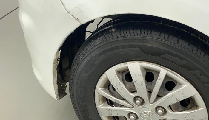 2013 Hyundai i10 MAGNA 1.2, CNG, Manual, 74,994 km, Left fender - Lining loose