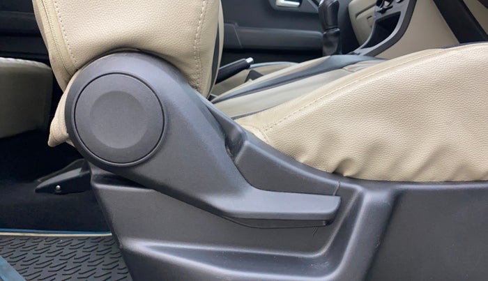 2020 Maruti New Wagon-R ZXI 1.2, Petrol, Manual, 15,130 km, Driver Side Adjustment Panel