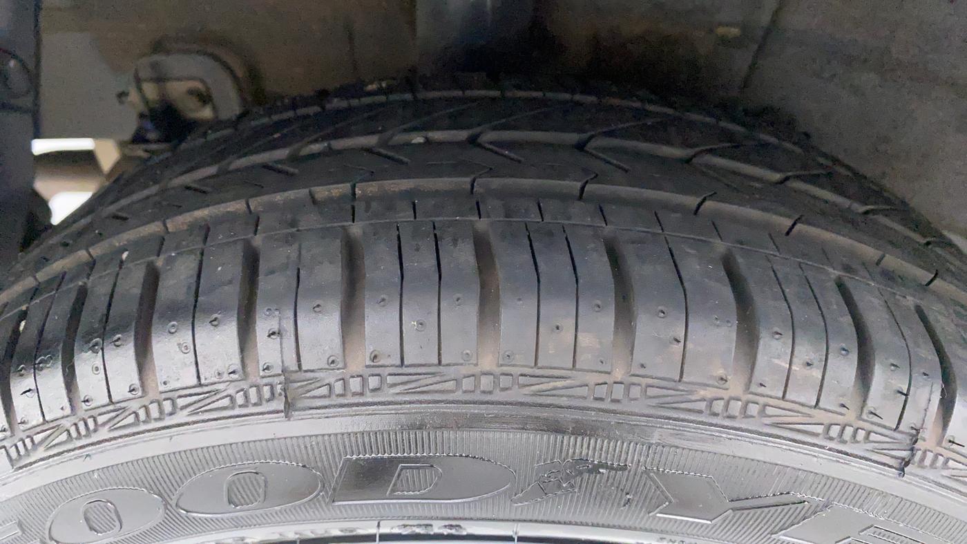 2018 Hyundai Grand i10 MAGNA 1.2 VTVT, Petrol, Manual, 35,038 km, Right Rear Tyre Tread