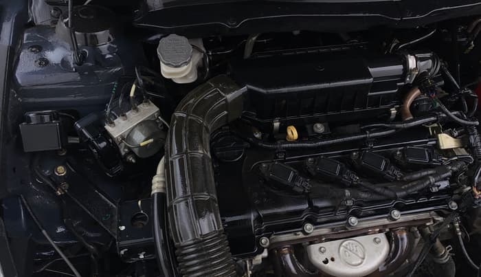2018 Maruti Ciaz DELTA 1.5 SHVS MT PETROL, Petrol, Manual, 1,40,421 km, Engine View - Right