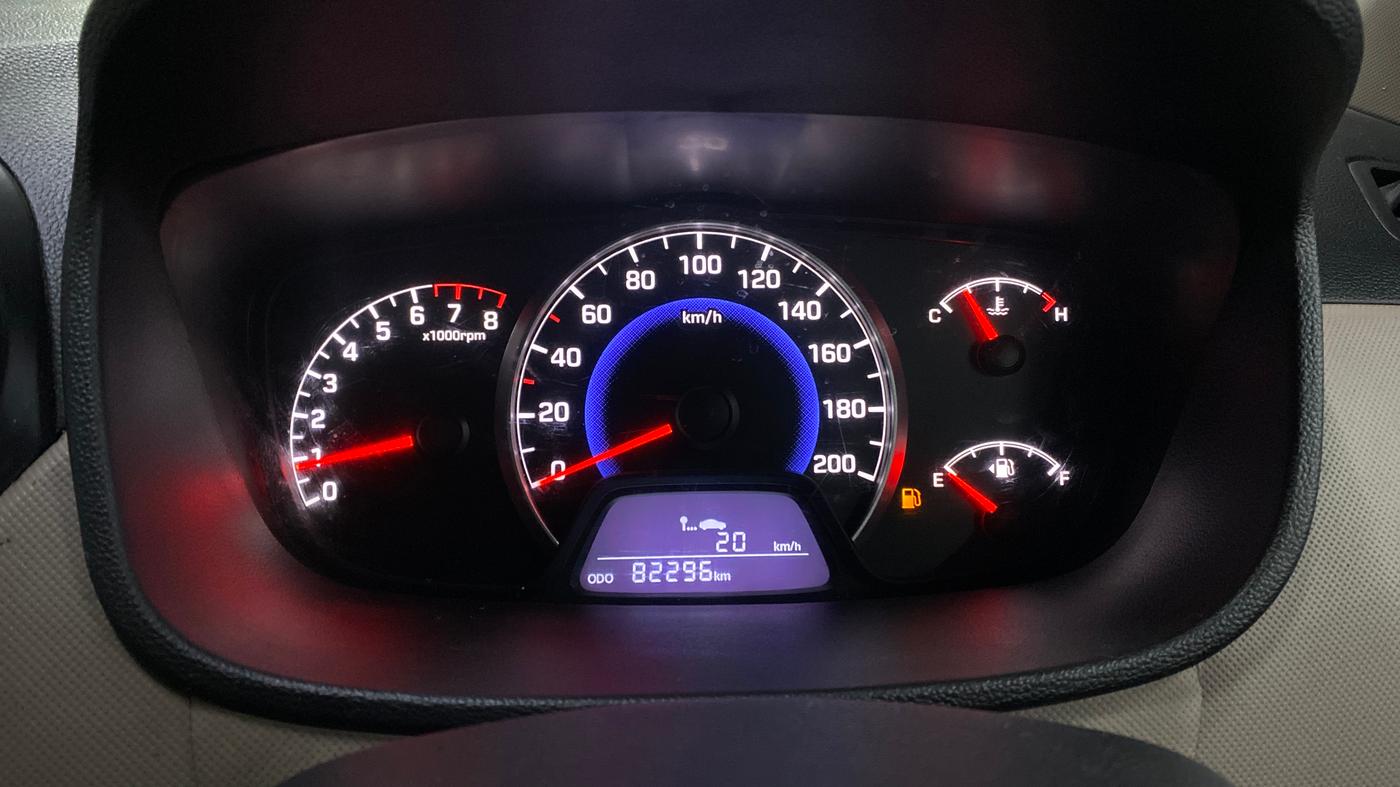 2015 Hyundai Grand i10 SPORTZ 1.2 KAPPA VTVT, Petrol, Manual, 82,207 km, Odometer Image