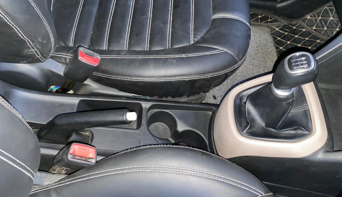 2015 Hyundai Grand i10 SPORTZ 1.2 KAPPA VTVT, Petrol, Manual, 82,293 km, Gear Lever