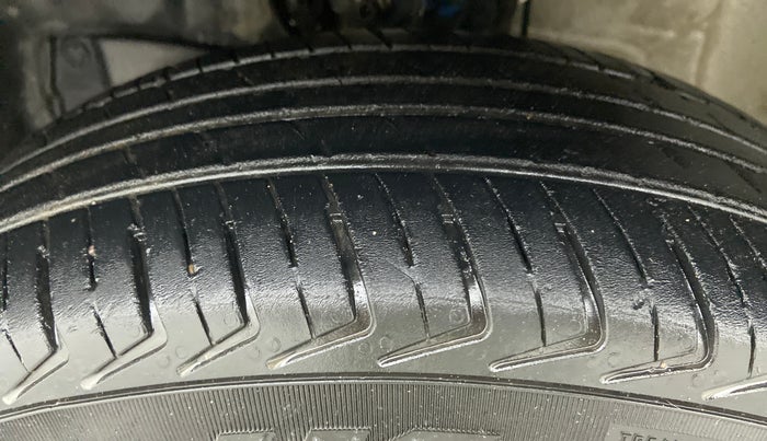 2021 Maruti New Wagon-R LXI CNG 1.0 L, CNG, Manual, 17,175 km, Left Front Tyre Tread