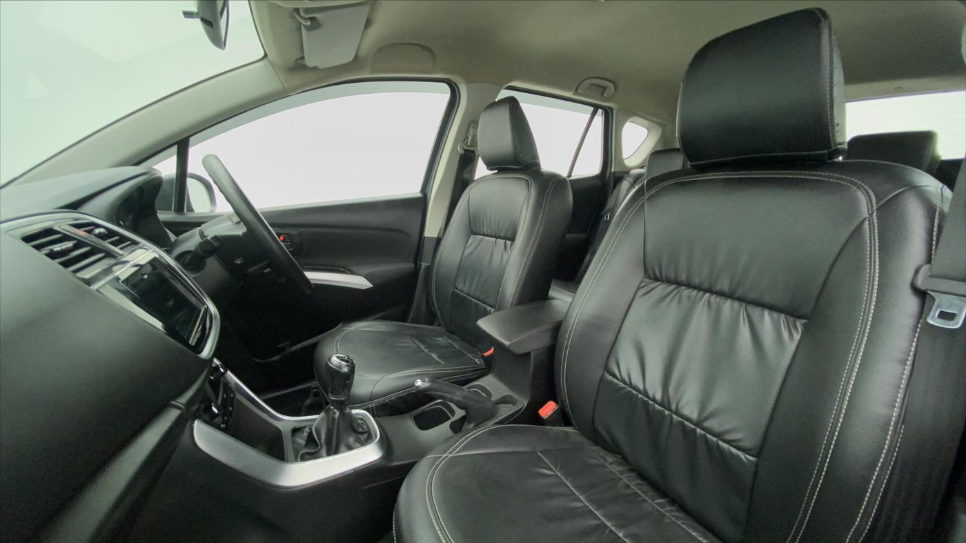 2018 Maruti S Cross ZETA 1.3 SHVS, Diesel, Manual, 49,846 km, Right Side Front Door Cabin