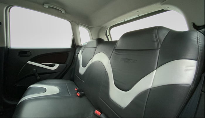 2010 Ford Figo 1.2 TITANIUM DURATEC, Petrol, Manual, 61,906 km, Right Side Rear Door Cabin