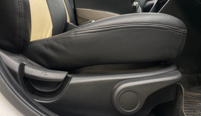 2019 Hyundai Grand i10 ASTA 1.2 KAPPA VTVT, Petrol, Manual, 55,648 km, Driver Side Adjustment Panel