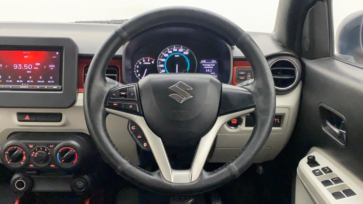 2017 Maruti IGNIS ZETA 1.2 AMT DUAL TONE, Petrol, Automatic, 68,102 km, Steering Wheel Close Up