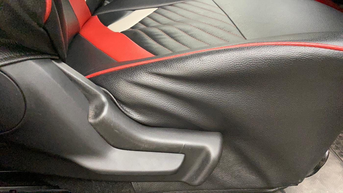 2017 Maruti IGNIS ZETA 1.2 AMT DUAL TONE, Petrol, Automatic, 68,102 km, Driver Side Adjustment Panel