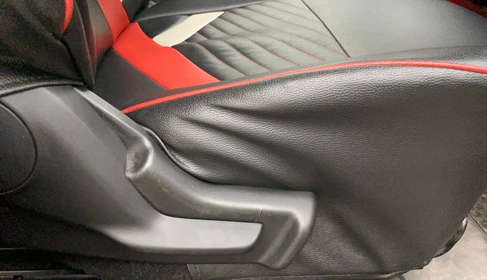 2017 Maruti IGNIS ZETA 1.2 AMT DUAL TONE, Petrol, Automatic, 68,102 km, Driver Side Adjustment Panel