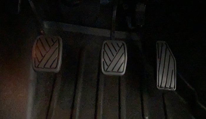 2021 Maruti Baleno ALPHA PETROL 1.2, Petrol, Manual, 21,455 km, Pedals