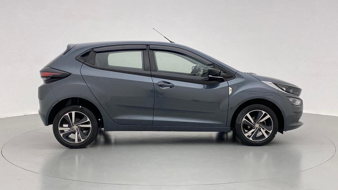 2020 Tata ALTROZ XZ 1.2, Petrol, Manual, 70,764 km, Right Side View