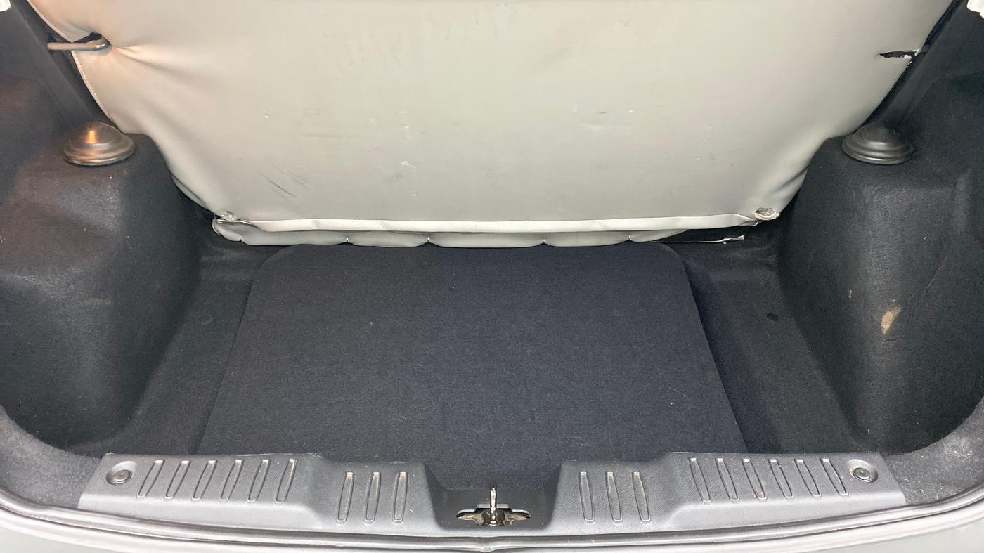 2020 Tata ALTROZ XZ 1.2, Petrol, Manual, 70,764 km, Boot Inside