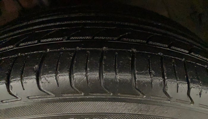 2014 Tata Zest XMS PETROL, Petrol, Manual, 56,112 km, Left Front Tyre Tread