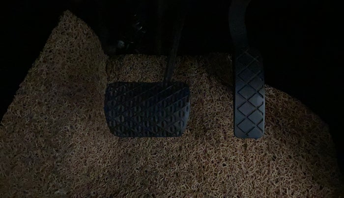 2022 MG ASTOR SAVVY 1.5 CVT, Petrol, Automatic, 90,017 km, Pedals