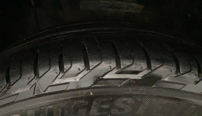 2022 MG ASTOR SAVVY 1.5 CVT, Petrol, Automatic, 90,017 km, Left Front Tyre Tread