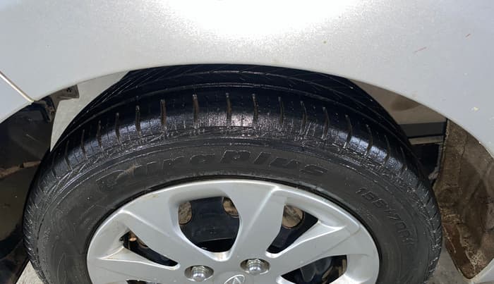 2018 Hyundai Eon SPORTZ, Petrol, Manual, 21,845 km, Right Rear Tyre Tread