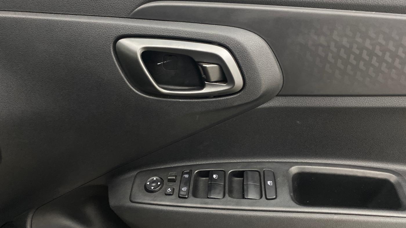 2024 Hyundai EXTER SX (O) CONNECT, Petrol, Manual, 46,312 km, Driver Side Door Panels Control