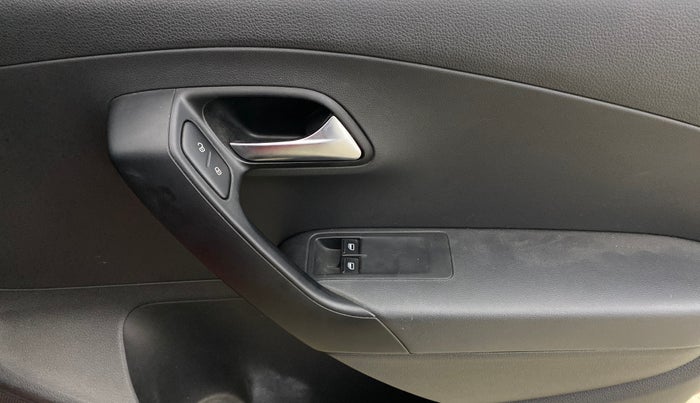 2021 Volkswagen Polo TRENDLINE 1.0L, Petrol, Manual, 12,843 km, Driver Side Door Panels Control