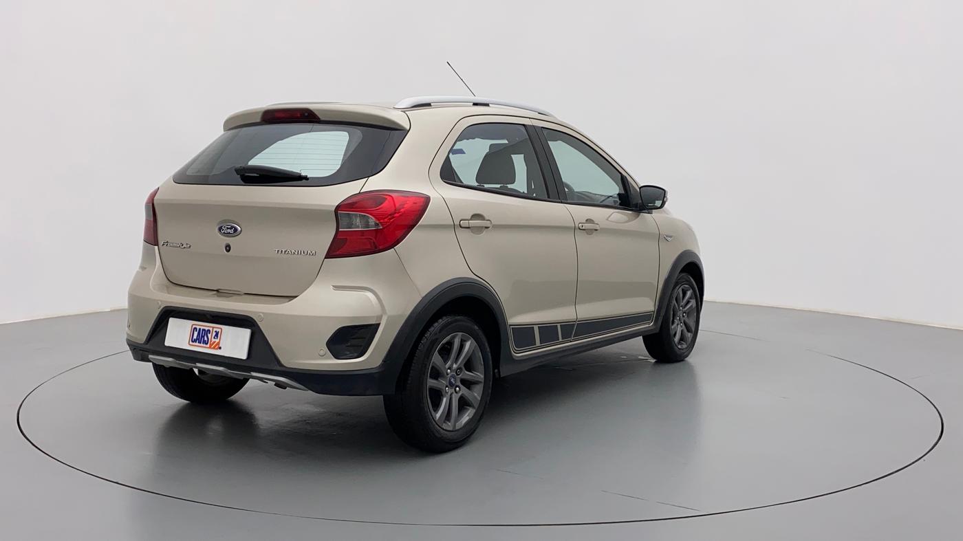 2018 Ford FREESTYLE TITANIUM 1.2 TI-VCT MT, Petrol, Manual, 31,994 km, Right Back Diagonal