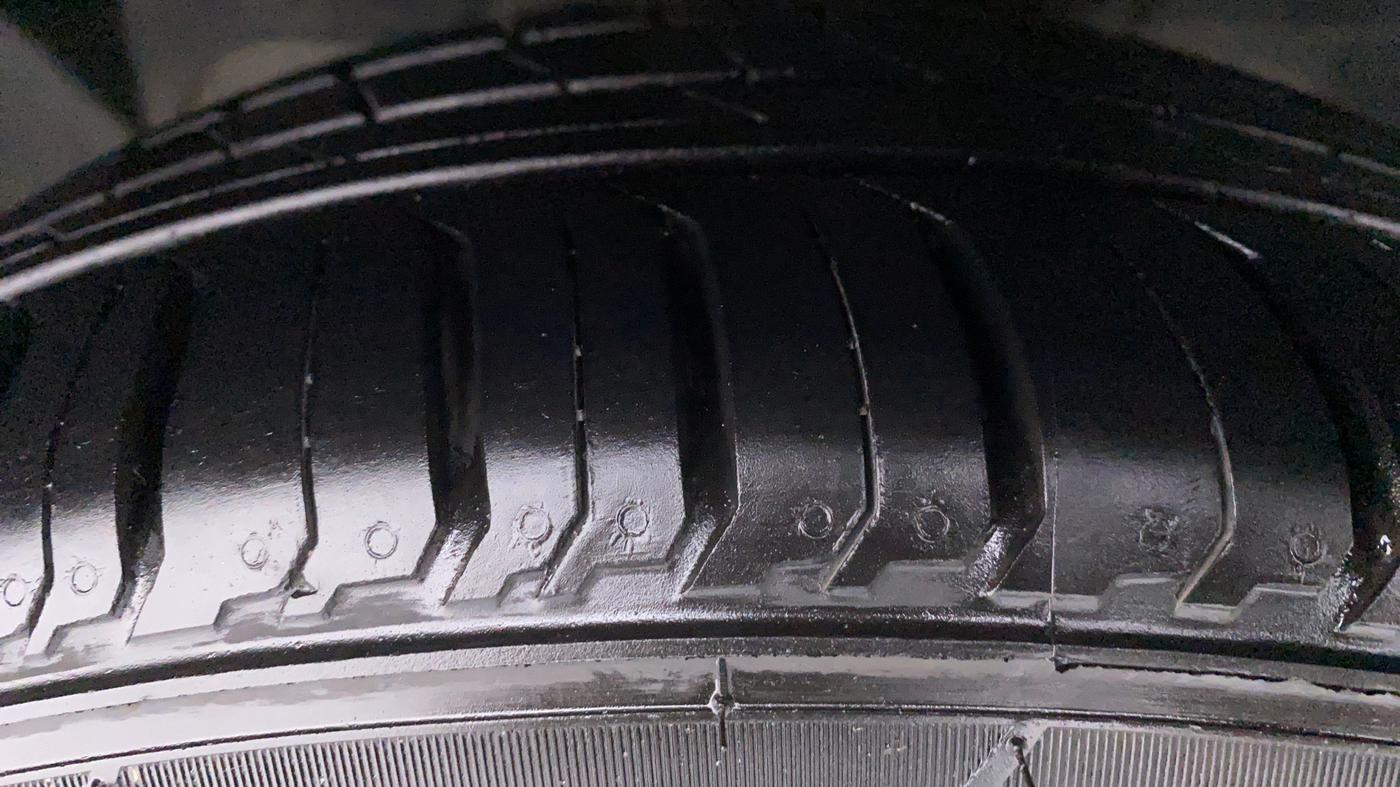 2018 Ford FREESTYLE TITANIUM 1.2 TI-VCT MT, Petrol, Manual, 31,994 km, Left Front Tyre Tread