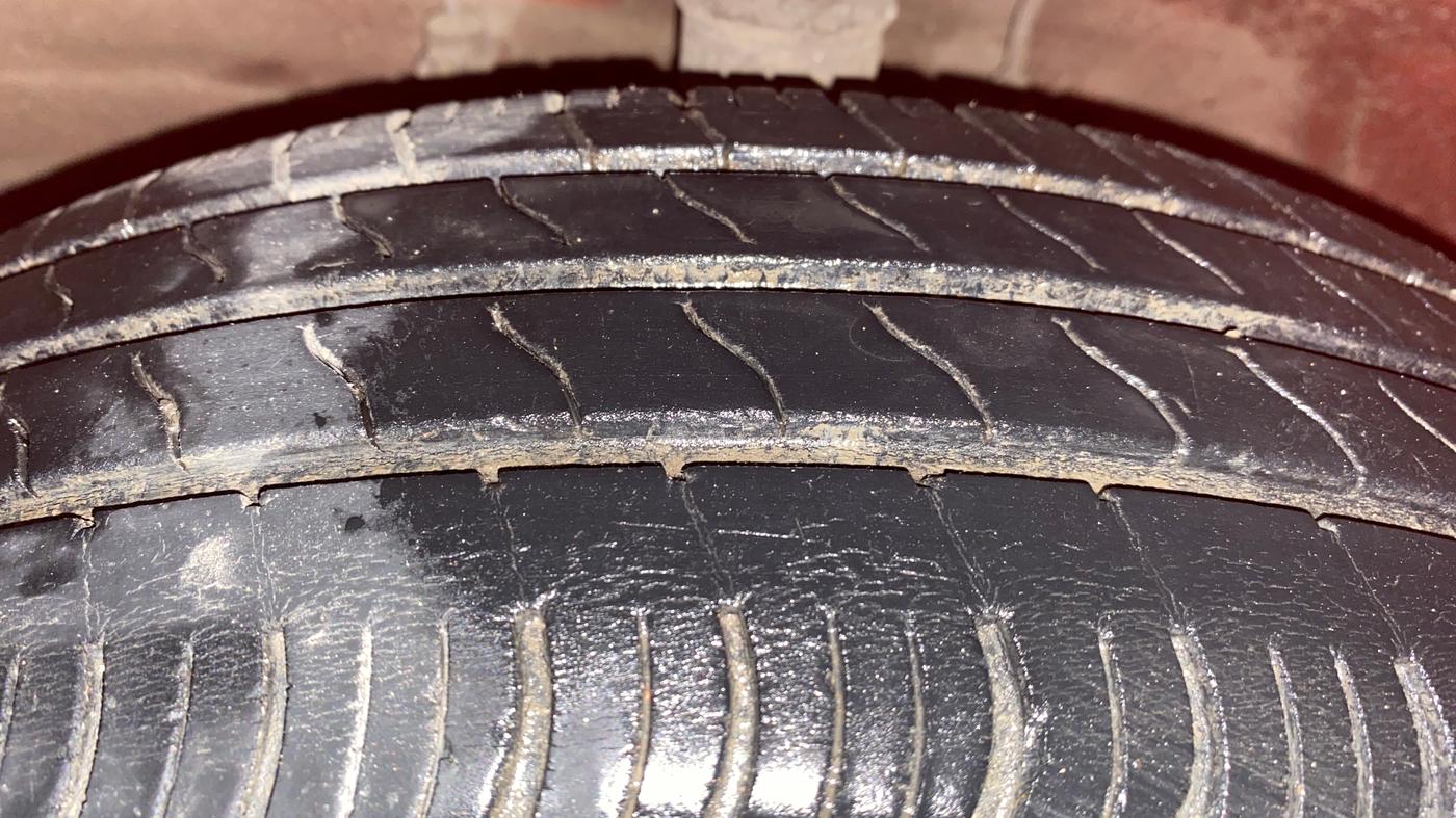 2022 Maruti S PRESSO VXI+, Petrol, Manual, 14,225 km, Left Front Tyre Tread