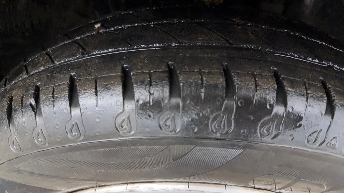 2022 Renault Kwid RXL, Petrol, Manual, 48,014 km, Right Front Tyre Tread