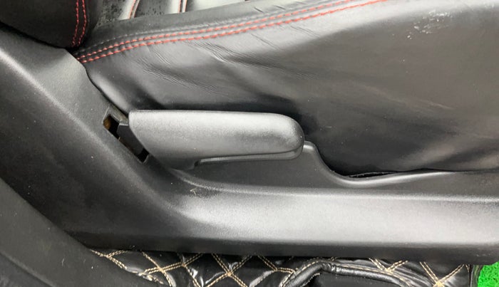 2021 Maruti S Cross SIGMA 1.5, Petrol, Manual, 98,356 km, Driver Side Adjustment Panel