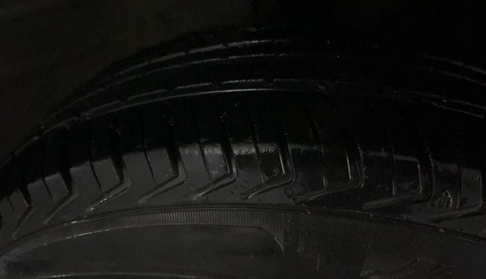 2022 Maruti New Wagon-R LXI 1.0, Petrol, Manual, 13,315 km, Right Front Tyre Tread