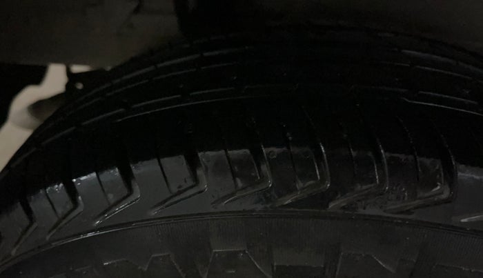 2022 Maruti New Wagon-R LXI 1.0, Petrol, Manual, 13,315 km, Right Rear Tyre Tread