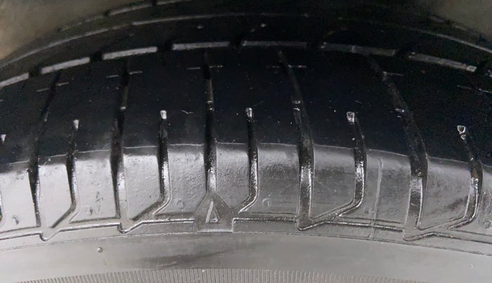 2015 Honda Mobilio 1.5 S I VTEC, Petrol, Manual, 24,942 km, Left Rear Tyre Tread