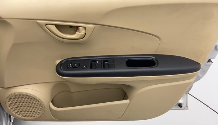 2015 Honda Mobilio 1.5 S I VTEC, Petrol, Manual, 24,942 km, Driver Side Door Panels Control