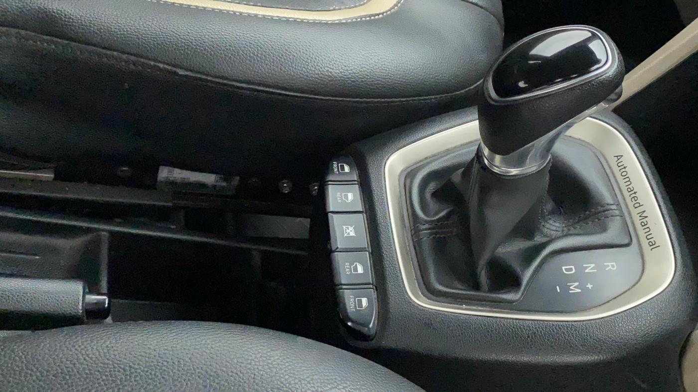2018 Hyundai NEW SANTRO SPORTZ AMT, Petrol, Automatic, 41,377 km, Gear Lever