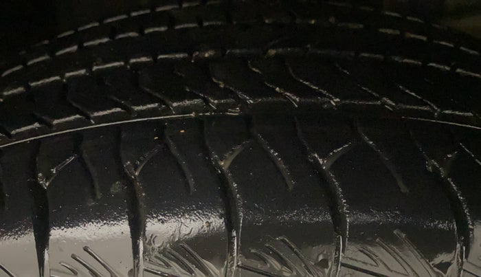 2022 Maruti Grand Vitara ALPHA SMART HYBRID AT, Petrol, Automatic, 18,513 km, Right Front Tyre Tread