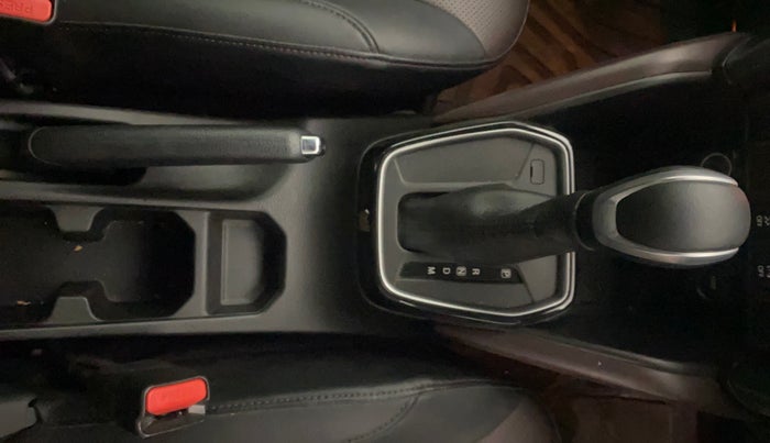 2022 Maruti Grand Vitara ALPHA SMART HYBRID AT, Petrol, Automatic, 18,513 km, Gear Lever