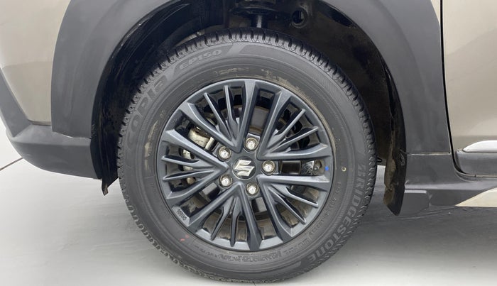 2022 Maruti XL6 ALPHA AT, Petrol, Automatic, 19,512 km, Left Front Wheel