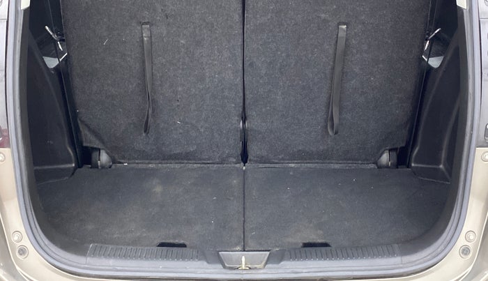 2022 Maruti XL6 ALPHA AT, Petrol, Automatic, 19,512 km, Boot Inside