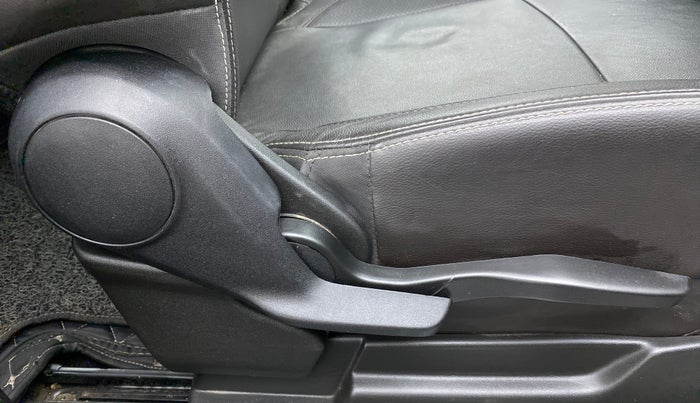 2022 Maruti XL6 ALPHA AT, Petrol, Automatic, 19,512 km, Driver Side Adjustment Panel